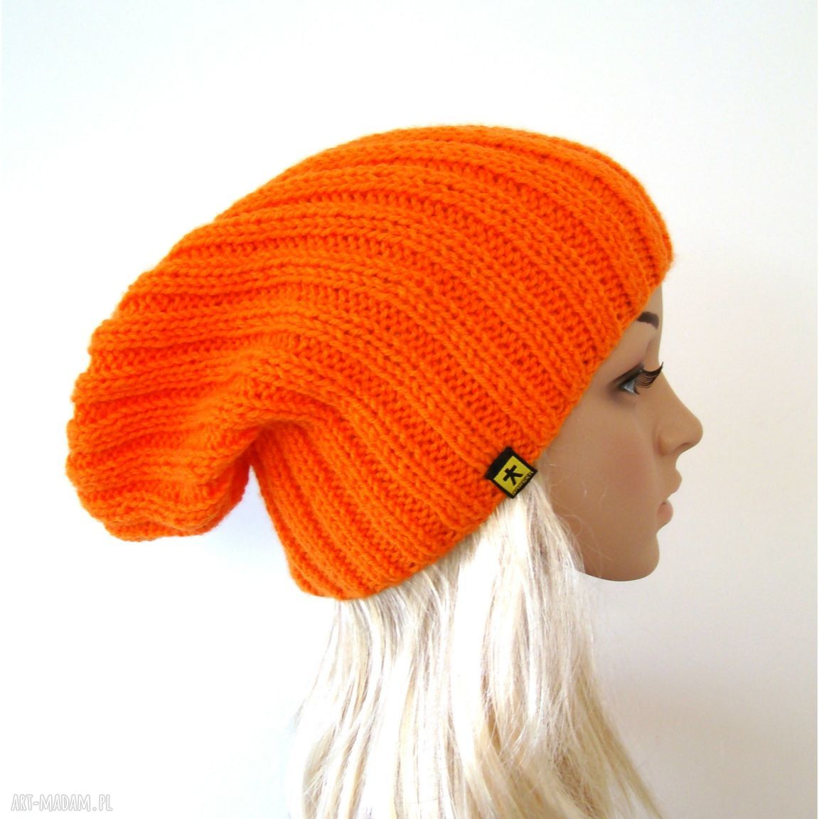 czapka-pomaranczowa-805yye.jpg
